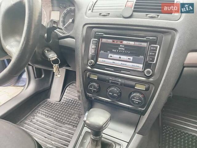 Шкода Октавия 2006 в Запорожье на Automoto.ua Синий Шкода Октавия, объемом двигателя 1.98 л и пробегом 250 тыс. км за 5500 $, фото 4 на Automoto.ua