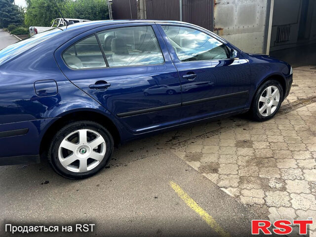 Синий Шкода Октавия, объемом двигателя 1.6 л и пробегом 196 тыс. км за 6300 $, фото 2 на Automoto.ua