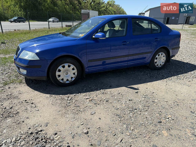 Синий Шкода Октавия, объемом двигателя 1.6 л и пробегом 243 тыс. км за 5800 $, фото 6 на Automoto.ua