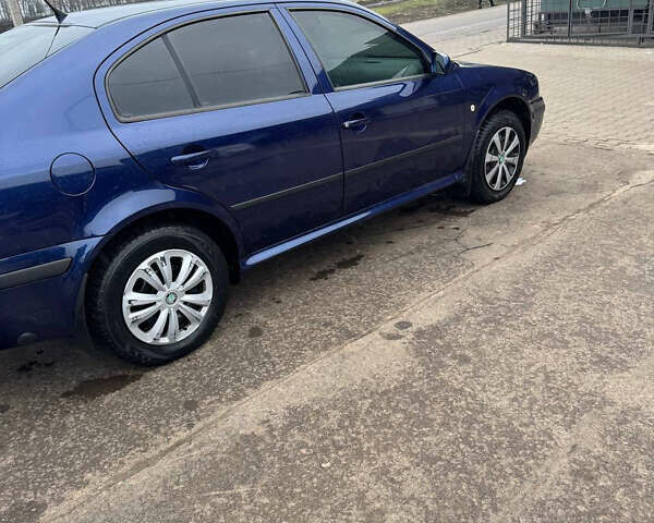 Синій Шкода Октавія, об'ємом двигуна 1.6 л та пробігом 276 тис. км за 5200 $, фото 10 на Automoto.ua