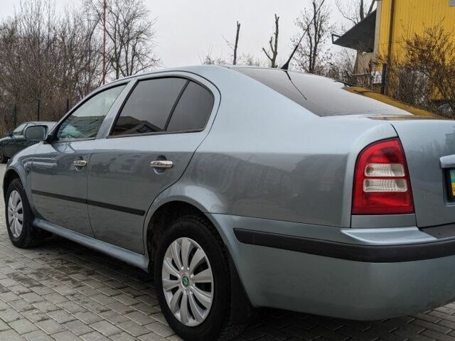 Синий Шкода Октавия, объемом двигателя 1 л и пробегом 270 тыс. км за 4900 $, фото 1 на Automoto.ua