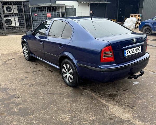 Синій Шкода Октавія, об'ємом двигуна 1.6 л та пробігом 276 тис. км за 5200 $, фото 5 на Automoto.ua