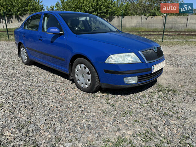 Синий Шкода Октавия, объемом двигателя 1.6 л и пробегом 243 тыс. км за 5800 $, фото 7 на Automoto.ua
