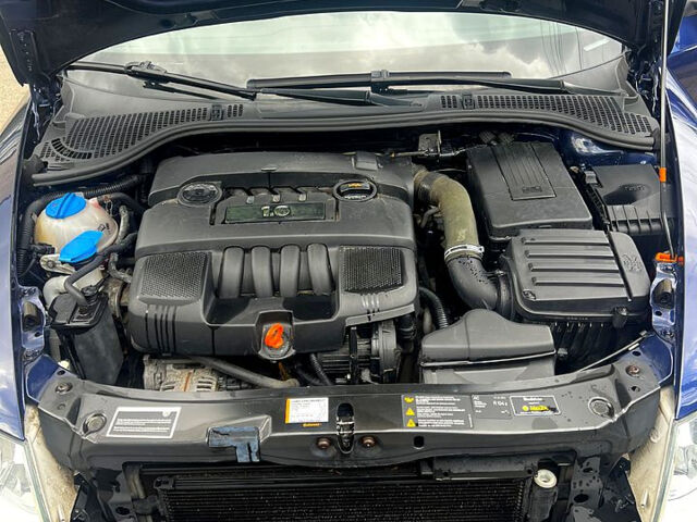 Синий Шкода Октавия, объемом двигателя 1.6 л и пробегом 196 тыс. км за 6300 $, фото 9 на Automoto.ua