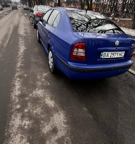 Синий Шкода Октавия, объемом двигателя 1.6 л и пробегом 235 тыс. км за 5000 $, фото 5 на Automoto.ua