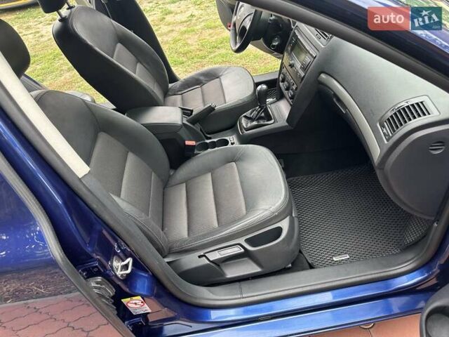 Синій Шкода Октавія, об'ємом двигуна 1.6 л та пробігом 211 тис. км за 6600 $, фото 19 на Automoto.ua
