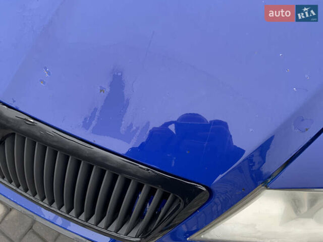 Синий Шкода Октавия, объемом двигателя 1.6 л и пробегом 241 тыс. км за 3200 $, фото 12 на Automoto.ua