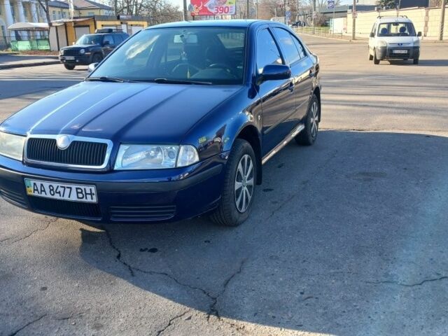 Синий Шкода Октавия, объемом двигателя 6 л и пробегом 274 тыс. км за 4000 $, фото 2 на Automoto.ua