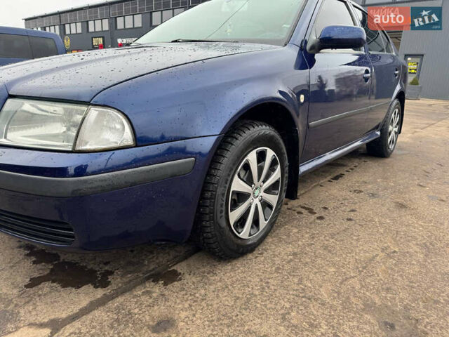 Синій Шкода Октавія, об'ємом двигуна 1.6 л та пробігом 276 тис. км за 5200 $, фото 3 на Automoto.ua
