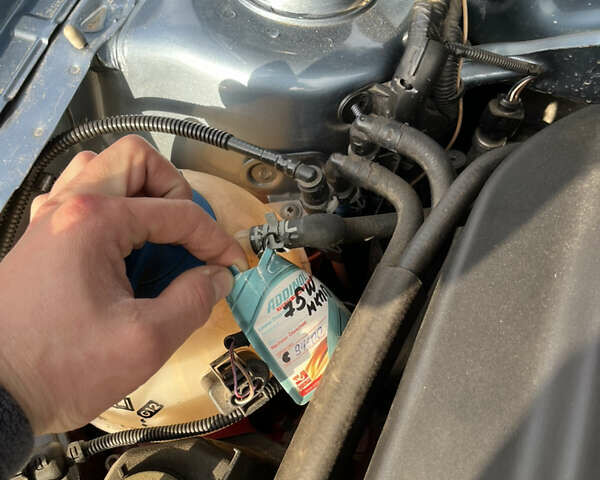 Синий Шкода Октавия, объемом двигателя 1.6 л и пробегом 103 тыс. км за 7800 $, фото 43 на Automoto.ua