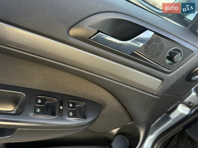 Синий Шкода Октавия, объемом двигателя 1.6 л и пробегом 214 тыс. км за 6550 $, фото 24 на Automoto.ua