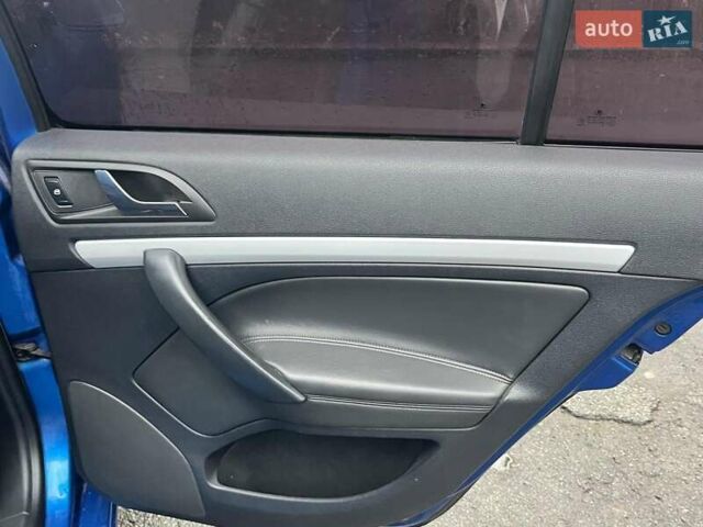 Синий Шкода Октавия, объемом двигателя 2 л и пробегом 342 тыс. км за 7290 $, фото 27 на Automoto.ua
