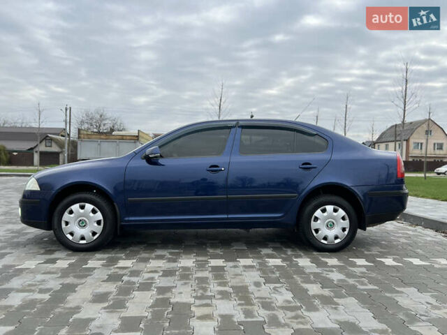 Синий Шкода Октавия, объемом двигателя 1.6 л и пробегом 210 тыс. км за 5500 $, фото 3 на Automoto.ua