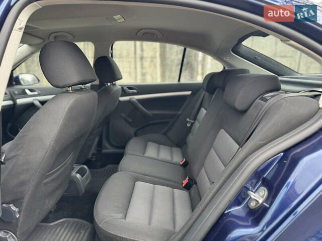 Синий Шкода Октавия, объемом двигателя 1.6 л и пробегом 257 тыс. км за 6500 $, фото 27 на Automoto.ua