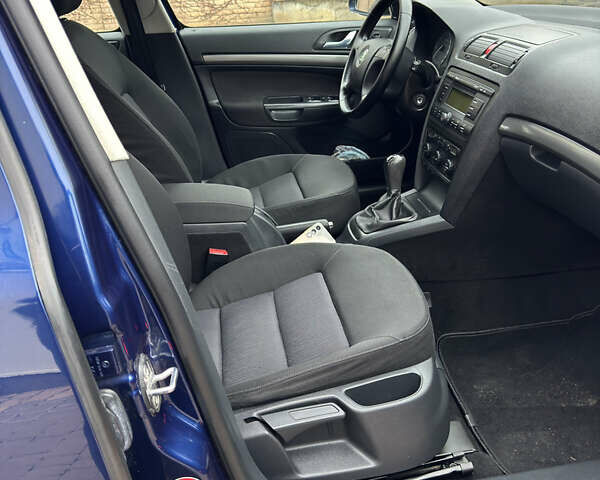 Синий Шкода Октавия, объемом двигателя 1.6 л и пробегом 223 тыс. км за 7099 $, фото 20 на Automoto.ua