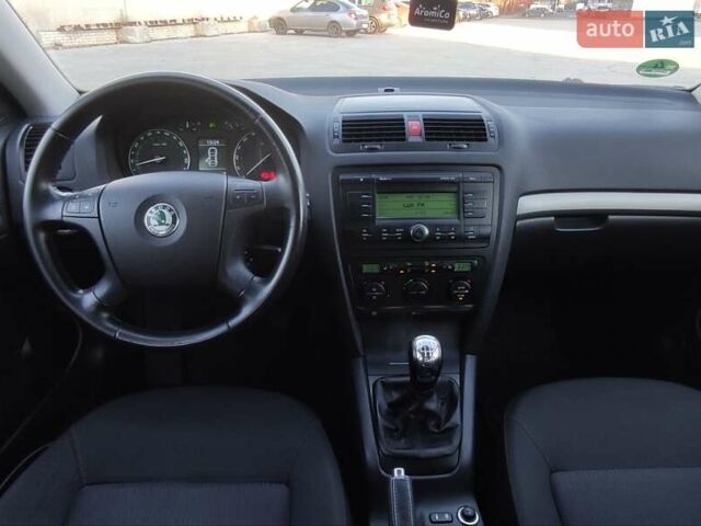 Синій Шкода Октавія, об'ємом двигуна 1.6 л та пробігом 217 тис. км за 7100 $, фото 18 на Automoto.ua