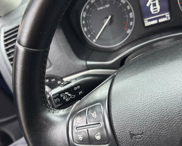 Синий Шкода Октавия, объемом двигателя 1.6 л и пробегом 223 тыс. км за 7099 $, фото 31 на Automoto.ua