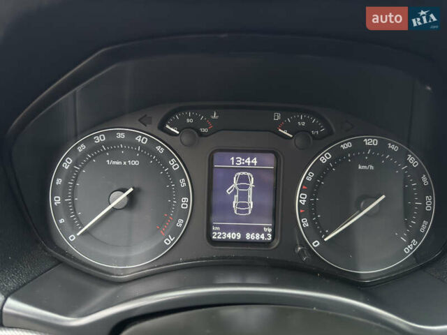 Синий Шкода Октавия, объемом двигателя 1.6 л и пробегом 223 тыс. км за 7099 $, фото 25 на Automoto.ua