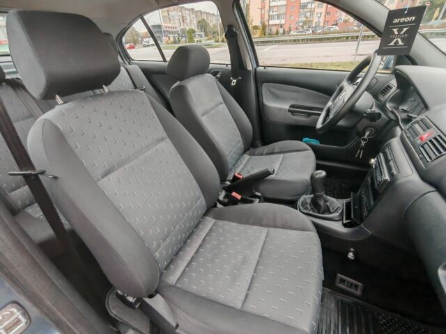 Синій Шкода Октавія, об'ємом двигуна 1.6 л та пробігом 237 тис. км за 5700 $, фото 21 на Automoto.ua