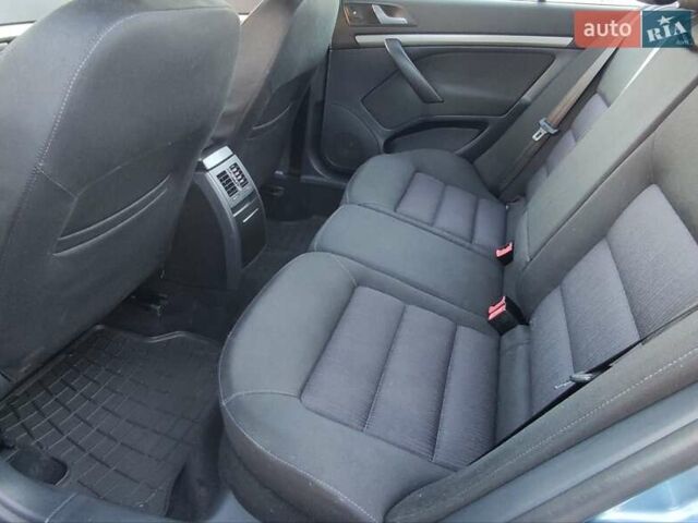 Синій Шкода Октавія, об'ємом двигуна 1.6 л та пробігом 217 тис. км за 7100 $, фото 22 на Automoto.ua