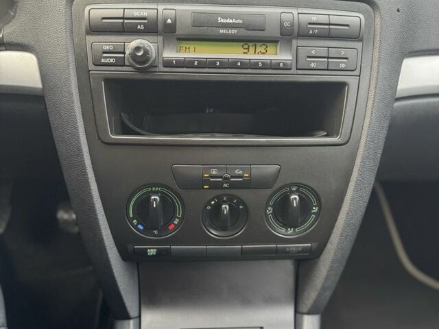 Синий Шкода Октавия, объемом двигателя 1.9 л и пробегом 250 тыс. км за 2850 $, фото 15 на Automoto.ua