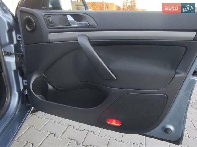 Синій Шкода Октавія, об'ємом двигуна 1.6 л та пробігом 217 тис. км за 7100 $, фото 25 на Automoto.ua