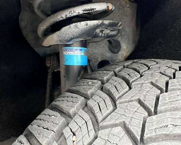 Синий Шкода Октавия, объемом двигателя 1.6 л и пробегом 210 тыс. км за 5500 $, фото 21 на Automoto.ua