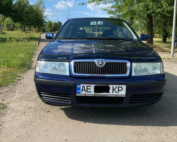 Синий Шкода Октавия, объемом двигателя 1.6 л и пробегом 180 тыс. км за 5900 $, фото 3 на Automoto.ua