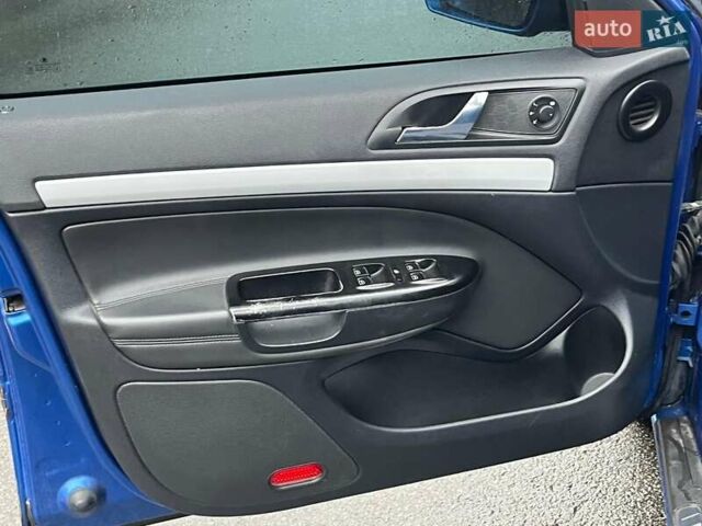 Синий Шкода Октавия, объемом двигателя 2 л и пробегом 342 тыс. км за 7290 $, фото 15 на Automoto.ua