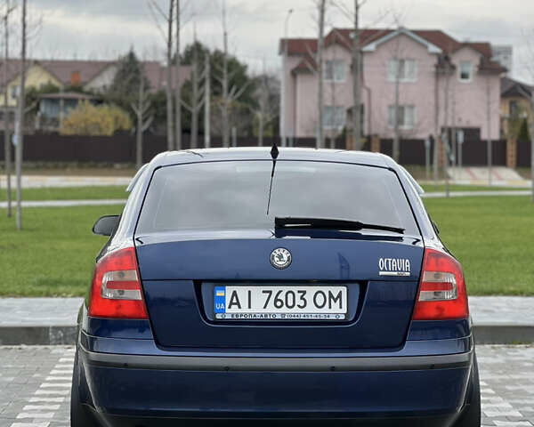 Синий Шкода Октавия, объемом двигателя 1.6 л и пробегом 210 тыс. км за 5500 $, фото 7 на Automoto.ua