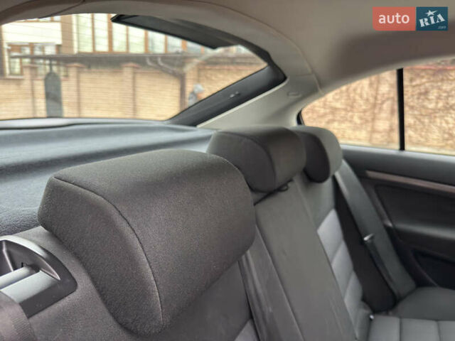 Синий Шкода Октавия, объемом двигателя 1.6 л и пробегом 223 тыс. км за 7099 $, фото 19 на Automoto.ua