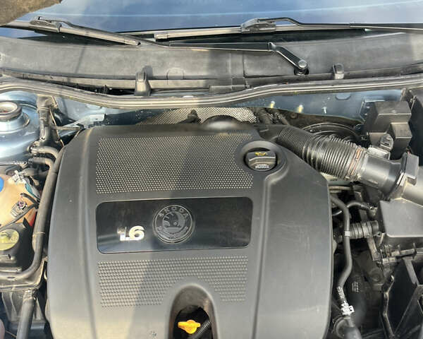 Синий Шкода Октавия, объемом двигателя 1.6 л и пробегом 103 тыс. км за 7800 $, фото 42 на Automoto.ua