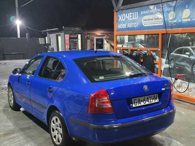 Синий Шкода Октавия, объемом двигателя 1.9 л и пробегом 250 тыс. км за 2750 $, фото 5 на Automoto.ua