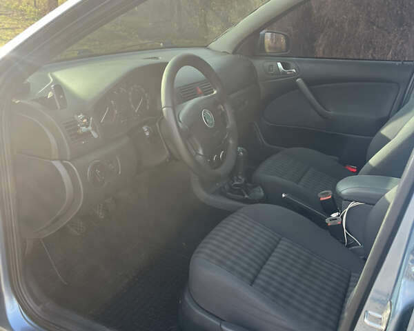 Синий Шкода Октавия, объемом двигателя 1.6 л и пробегом 103 тыс. км за 7800 $, фото 18 на Automoto.ua