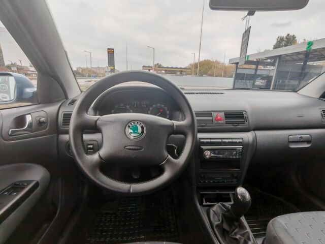 Синій Шкода Октавія, об'ємом двигуна 1.6 л та пробігом 237 тис. км за 5700 $, фото 17 на Automoto.ua