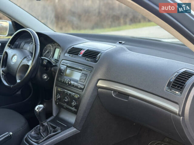 Синий Шкода Октавия, объемом двигателя 1.6 л и пробегом 214 тыс. км за 6550 $, фото 23 на Automoto.ua