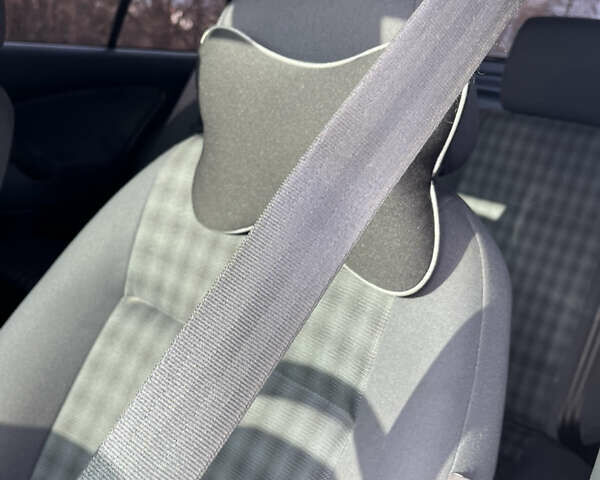 Синий Шкода Октавия, объемом двигателя 1.6 л и пробегом 103 тыс. км за 7800 $, фото 49 на Automoto.ua