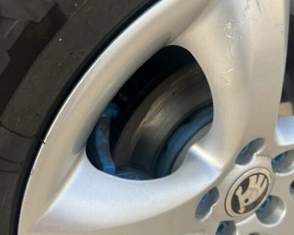 Синий Шкода Октавия, объемом двигателя 1.6 л и пробегом 103 тыс. км за 7800 $, фото 11 на Automoto.ua