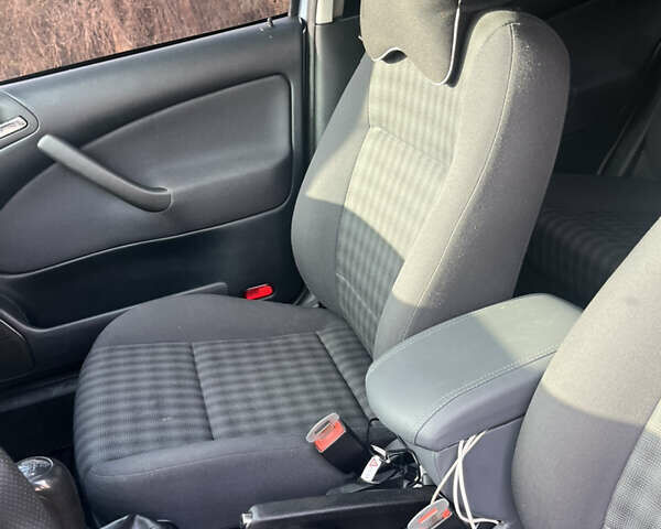 Синий Шкода Октавия, объемом двигателя 1.6 л и пробегом 103 тыс. км за 7800 $, фото 20 на Automoto.ua