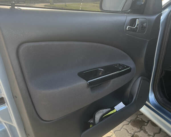 Синий Шкода Октавия, объемом двигателя 1.6 л и пробегом 103 тыс. км за 7800 $, фото 27 на Automoto.ua