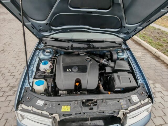 Синій Шкода Октавія, об'ємом двигуна 1.6 л та пробігом 237 тис. км за 5700 $, фото 22 на Automoto.ua