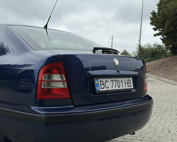 Синій Шкода Октавія, об'ємом двигуна 1.6 л та пробігом 350 тис. км за 4350 $, фото 9 на Automoto.ua