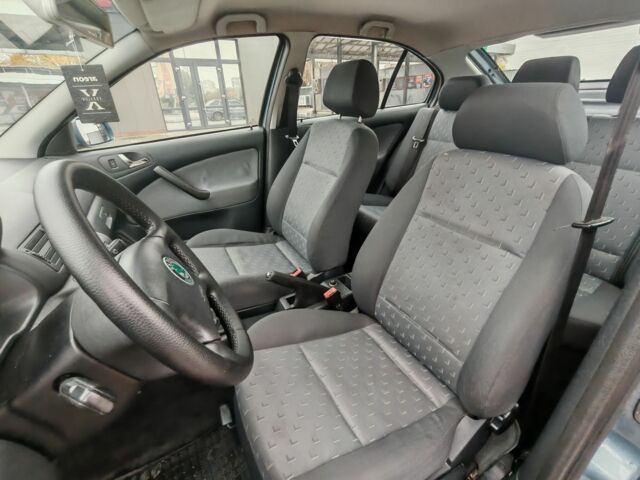 Синій Шкода Октавія, об'ємом двигуна 1.6 л та пробігом 237 тис. км за 5700 $, фото 16 на Automoto.ua