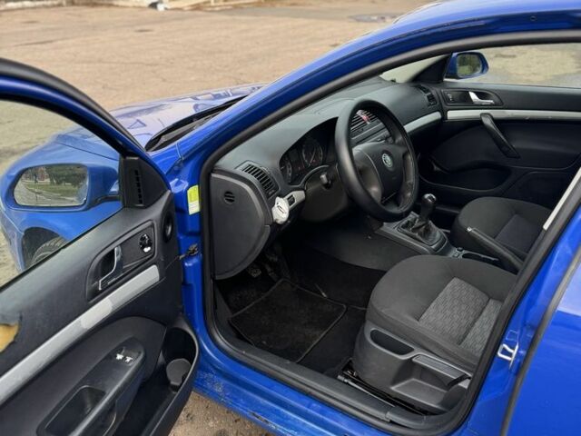 Синий Шкода Октавия, объемом двигателя 1.9 л и пробегом 250 тыс. км за 2850 $, фото 11 на Automoto.ua