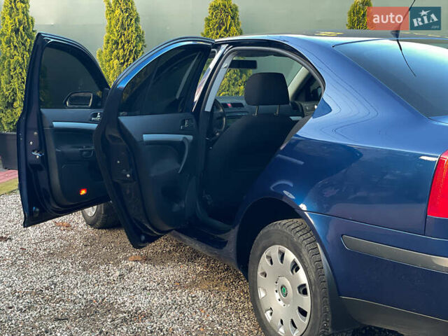 Синий Шкода Октавия, объемом двигателя 1.6 л и пробегом 157 тыс. км за 6700 $, фото 12 на Automoto.ua