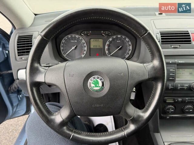 Синій Шкода Октавія, об'ємом двигуна 0 л та пробігом 105 тис. км за 8199 $, фото 60 на Automoto.ua