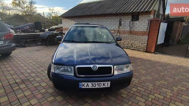 Синий Шкода Октавия, объемом двигателя 1.6 л и пробегом 313 тыс. км за 4900 $, фото 18 на Automoto.ua