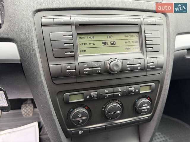 Синій Шкода Октавія, об'ємом двигуна 0 л та пробігом 105 тис. км за 8199 $, фото 64 на Automoto.ua