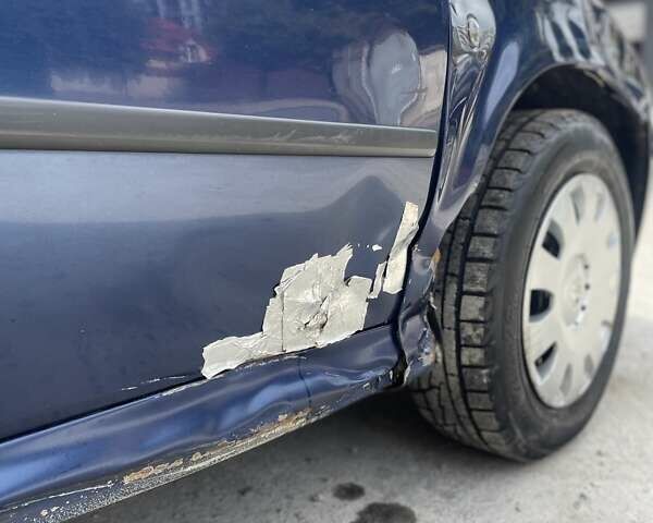 Синий Шкода Октавия, объемом двигателя 1.6 л и пробегом 265 тыс. км за 5500 $, фото 12 на Automoto.ua