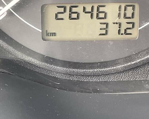 Синий Шкода Октавия, объемом двигателя 1.6 л и пробегом 265 тыс. км за 5500 $, фото 5 на Automoto.ua